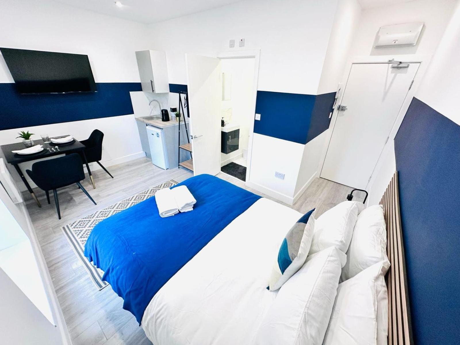 London 58 Blue House City Center Studio, Top Spot Exterior foto
